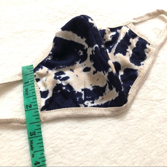 🔴 5 for $10 ONE Abstract Design Blue Cream Face Mask - Picture 5 of 7